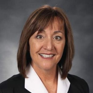 Meet your Posher, Lynette